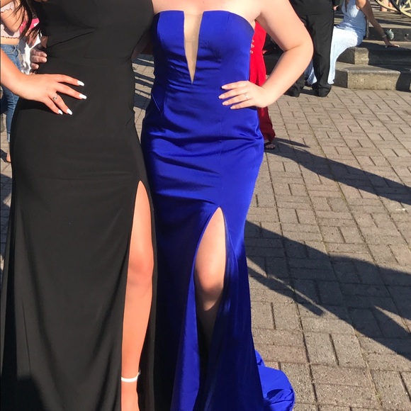 PROM DRESS !!! - Picture 2 of 3